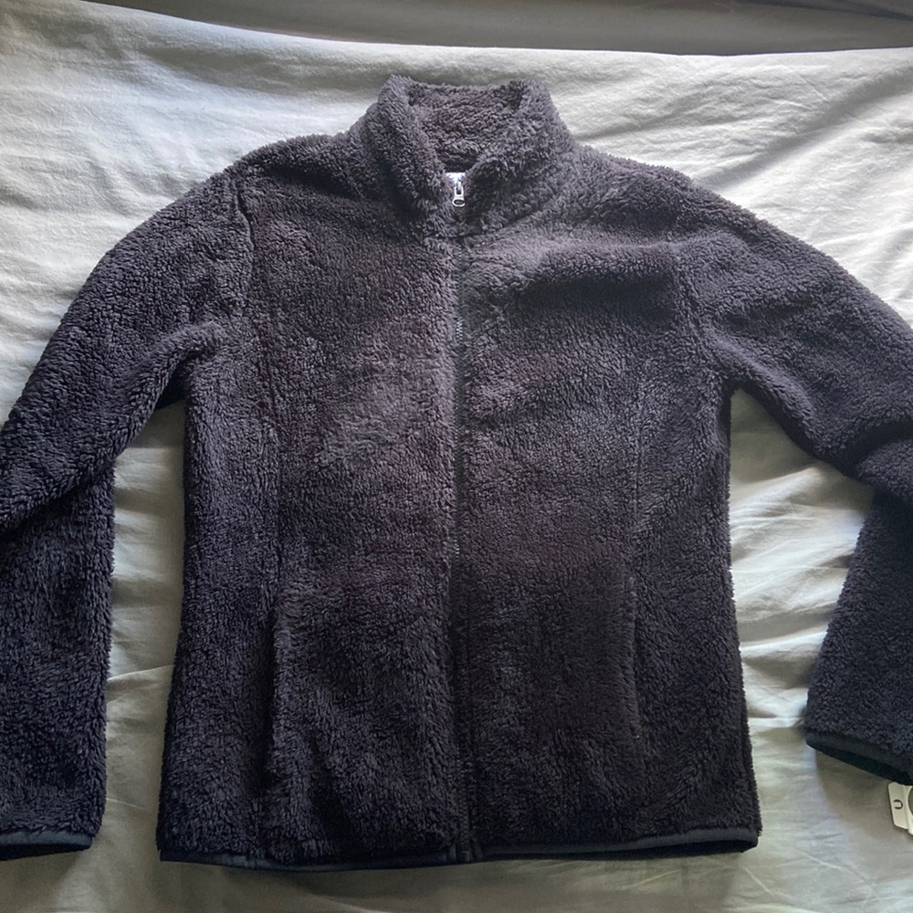 Black fluffy fleece zip up, brand new condition
